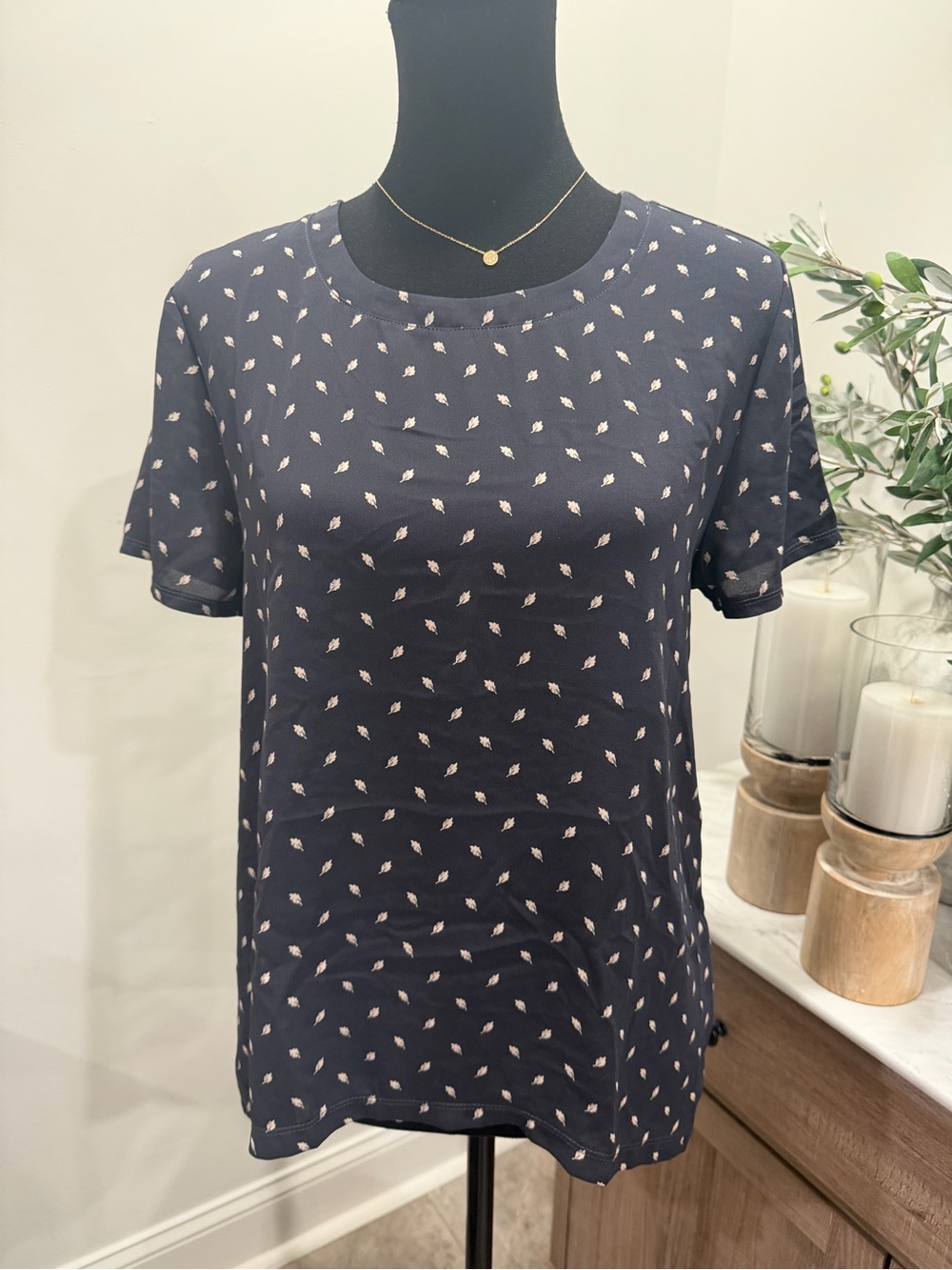 NWT LOFT Navy Short Sleeve Tee with Tan Leaf Print